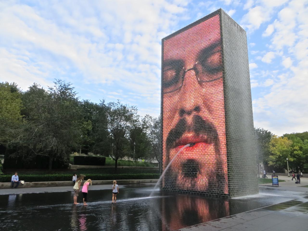 CHICAGO : la Crown Fountain : magnifique et ludique