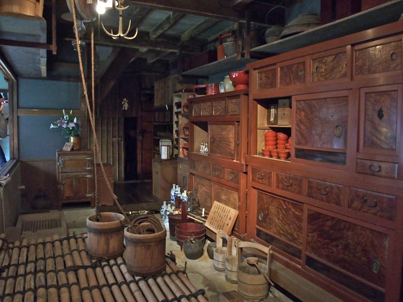 KANAZAWA : cuisine dans une maison de geisha