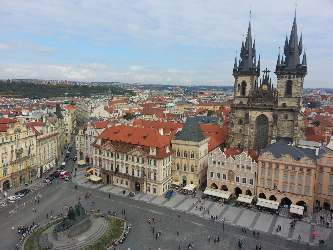 La place de la Vieille Ville, Notre-Dame du Týn