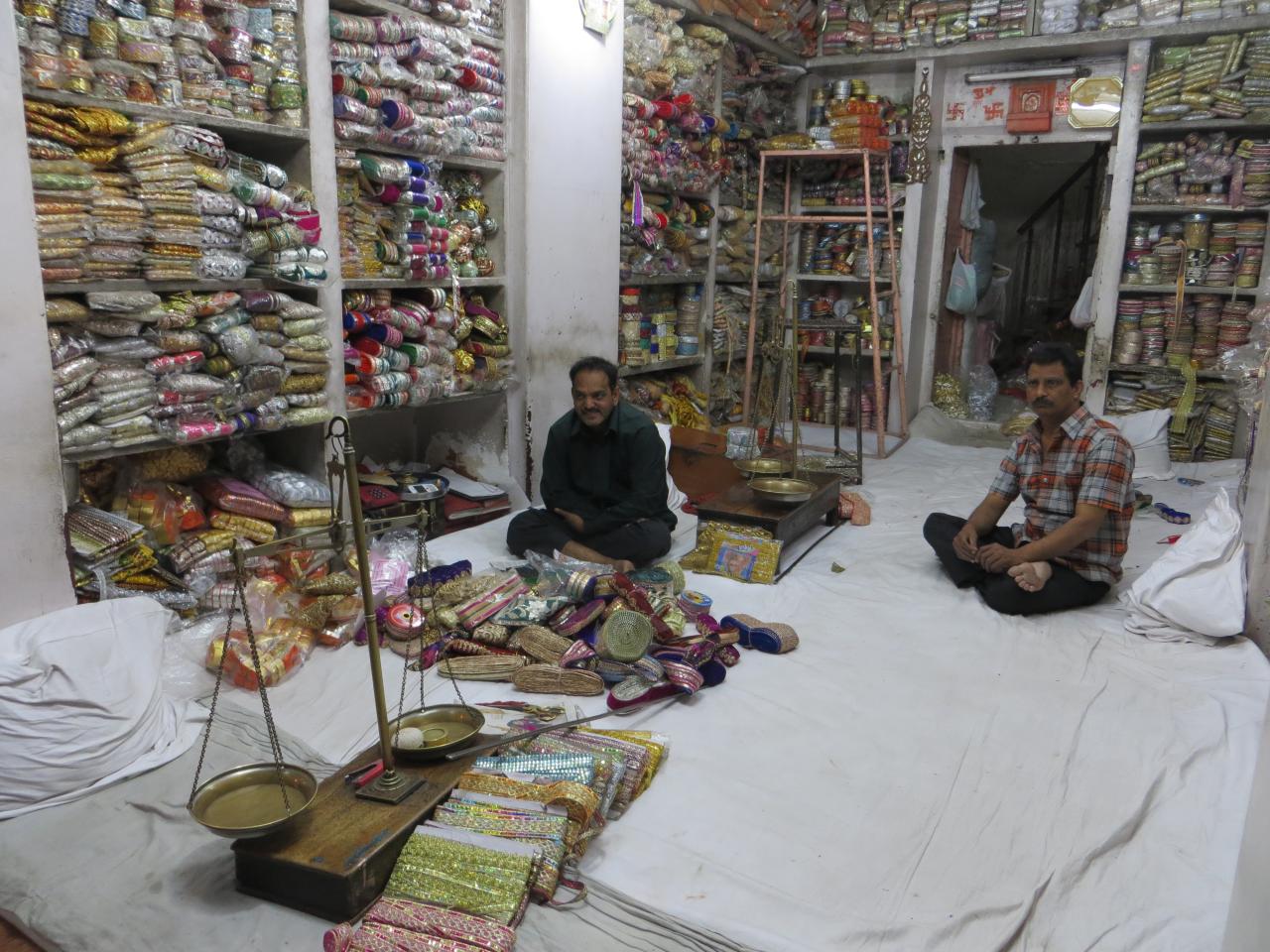 Dans le bazaar d'UDAIPUR
