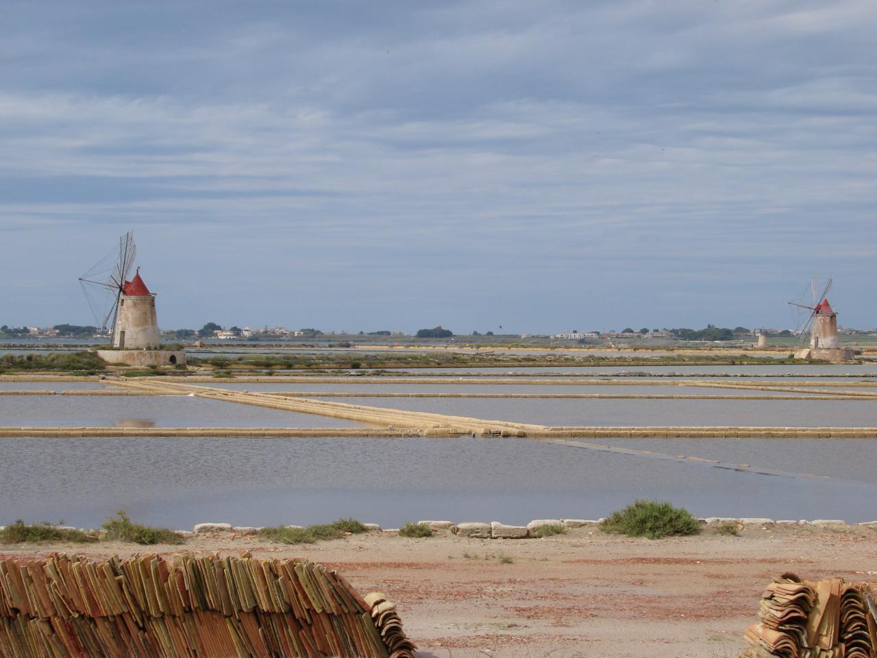 MARSALA : les fameux moulins des salines