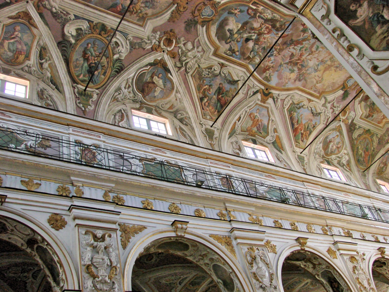 Le Duomo de CASTANISSETTA . . .